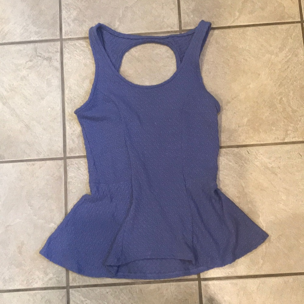 Fair purple detailed top